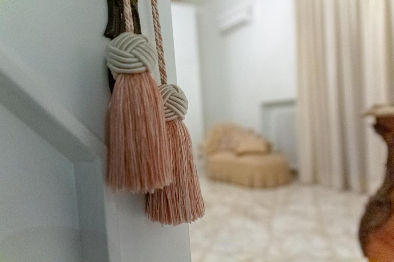 Interno 9 Hotel Bari Luaran gambar